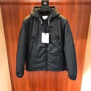 Moncler nam Moncler bán giá th...