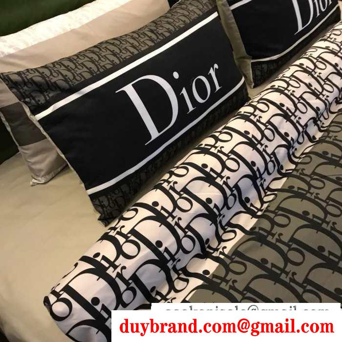 秋のおしゃれをもっと楽しめる 2019秋冬におすすめ着こなし ディオール dior 寝具4点セット