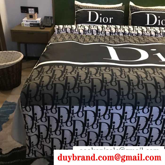 秋のおしゃれをもっと楽しめる 2019秋冬におすすめ着こなし ディオール dior 寝具4点セット