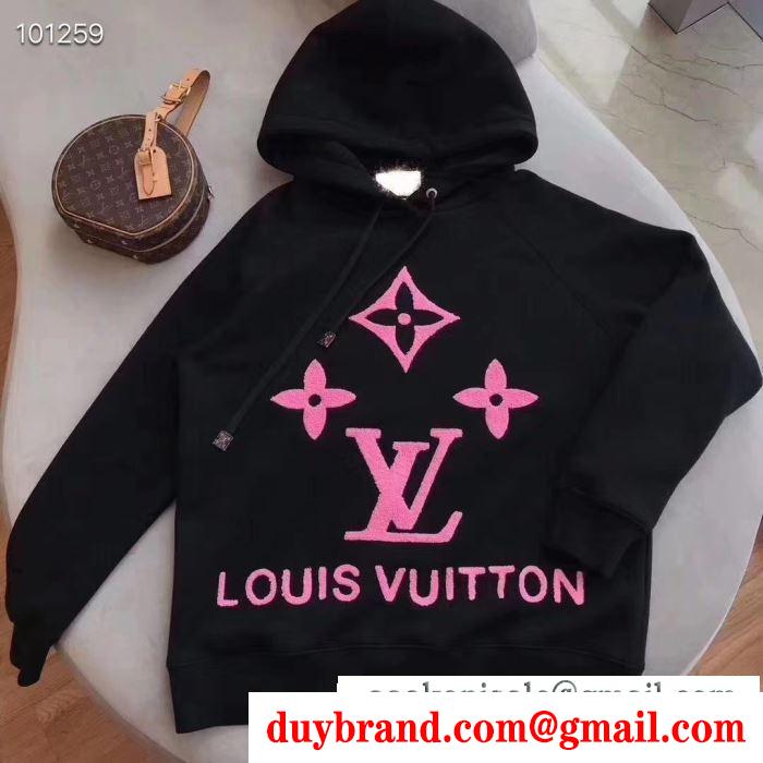 秋冬らしい落ち着いた雰囲気も演出 LOUIS VUITTON 秋冬着こなしも上品に演出 ルイ ヴィトン パーカー一気にトレンド感が出す