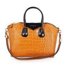 Túi xách Givenchy thời trang c...