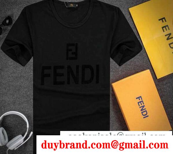 完売品　 fendi フェンディ スーパーコピー 　幅広い世代に愛され続ける半袖tシャツ 4色可選