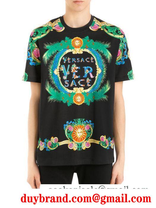 ピュアな印象にVERSACE ヴェルサーチ ｔシャツ コピー 快適 個性派 流行り トップス 人気 メンズ 18夏新款